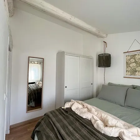 Laissac - Centre - Wifi * Montpellier